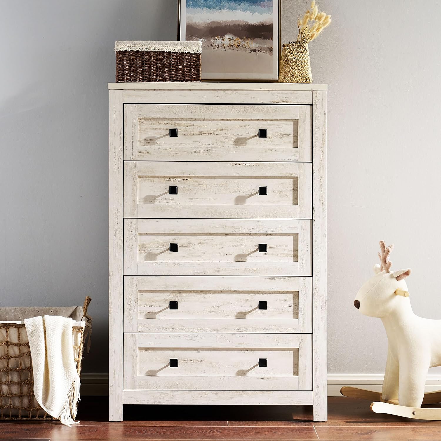 Distressed White Vintage 5-Drawer Wood Dresser