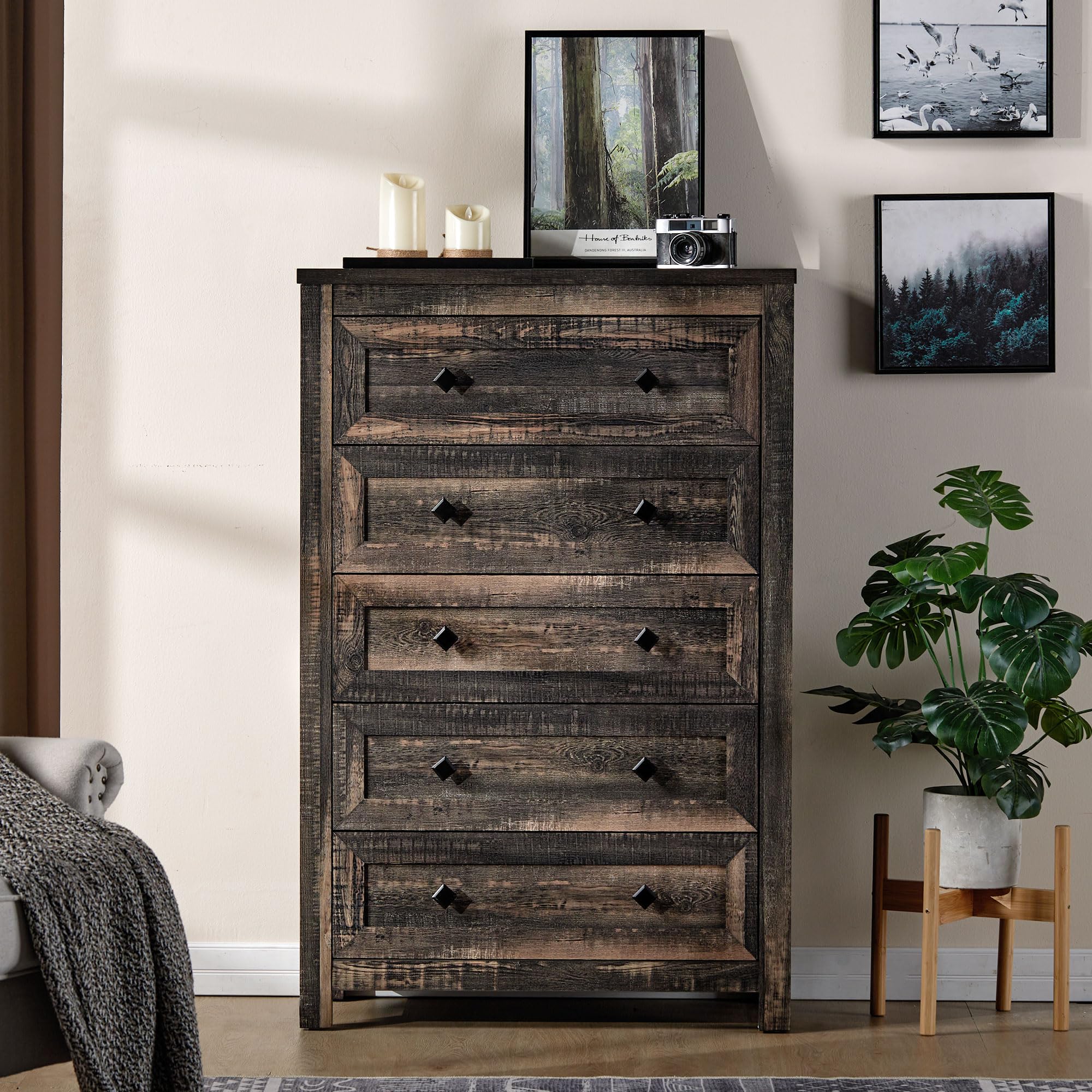 Distressed White Vintage 5-Drawer Wood Dresser